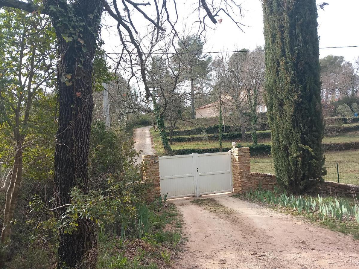 Le Refuge De Sissou Appartement Pontevès Buitenkant foto